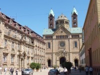 Das Stadthaus mit Dom